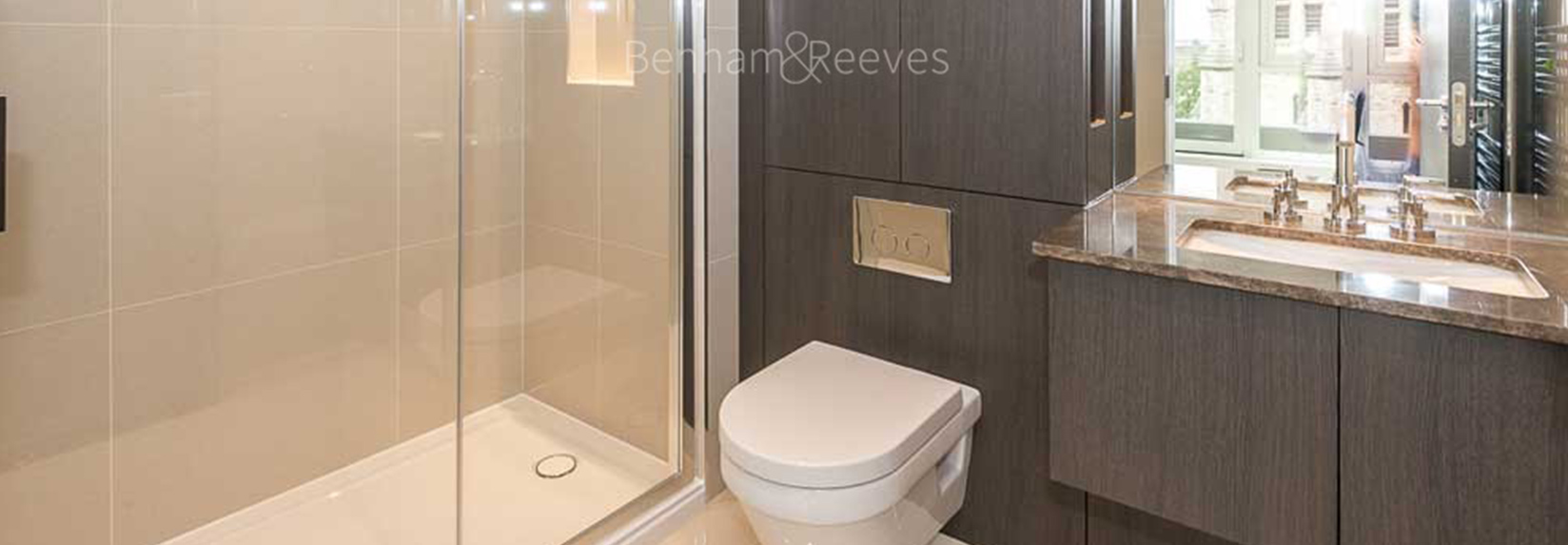 Dickens Yard bathroom - 4